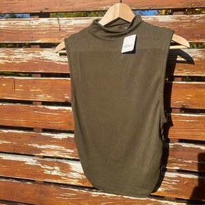 Good Feels Set in Seaweed from FP Beach